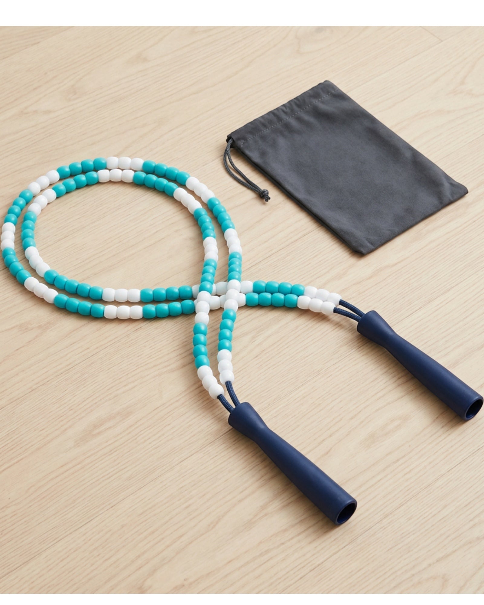 Shadt Segmented Beaded Freestyle Jump Rope 2.8 m Turquoise White - Lifestyle view